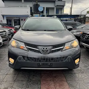 Toyota RAV4 Limited 4dr SUV AWD (2.5L 4cyl 6A) 2014 Gray
