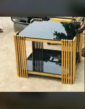 Black Glass Senter Table