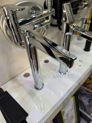 Modern Tall Lever Basin Mixer Tap With a Chrome Finish