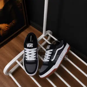 Vans Hylane Nineties “Black Grey”