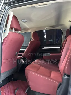 Toyota Hilux 2020 Black