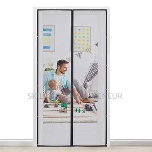 Magic Mesh Hands-Free Screen Door