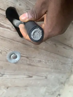Black 300 Mm Aluminum Cable