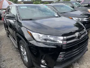 Toyota Highlander 2016 Black