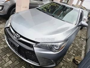 Toyota Camry 2015 Silver