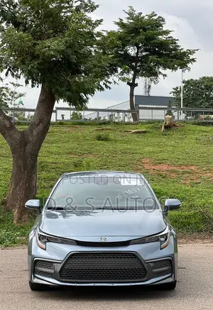 Toyota Corolla SE 2020 Blue