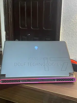 Laptop Alienware m17 R5 16GB AMD Ryzen 9 SSD 1T