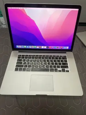 Laptop Apple MacBook Pro 2015 16GB Intel Core i7 SSD 256GB