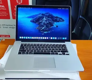 Laptop Apple MacBook Pro 2015 8GB Intel Core i7 SSD 256GB