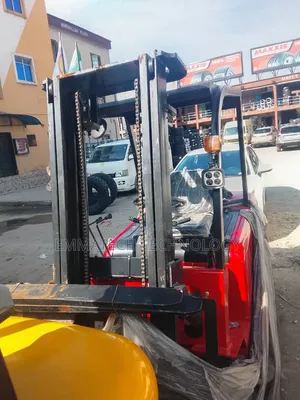 Emmatech 3 Ton Forklift Machine