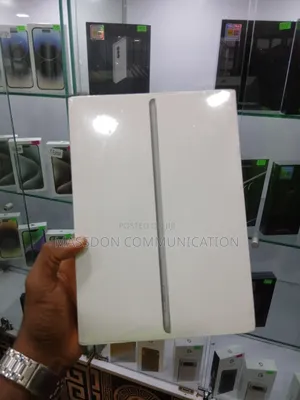 New Apple iPad (2022) 64 GB Gray