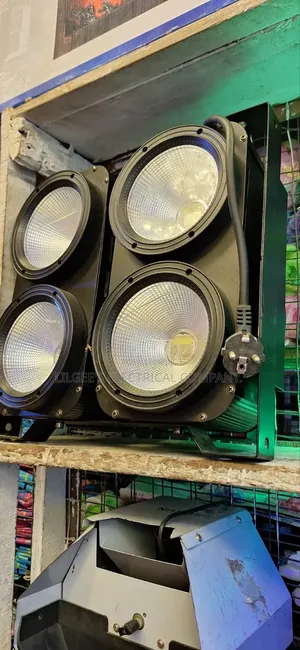 Heavy Duty Spot Light for Stage,Events,And Theatre