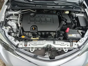Toyota Corolla 2018 Silver