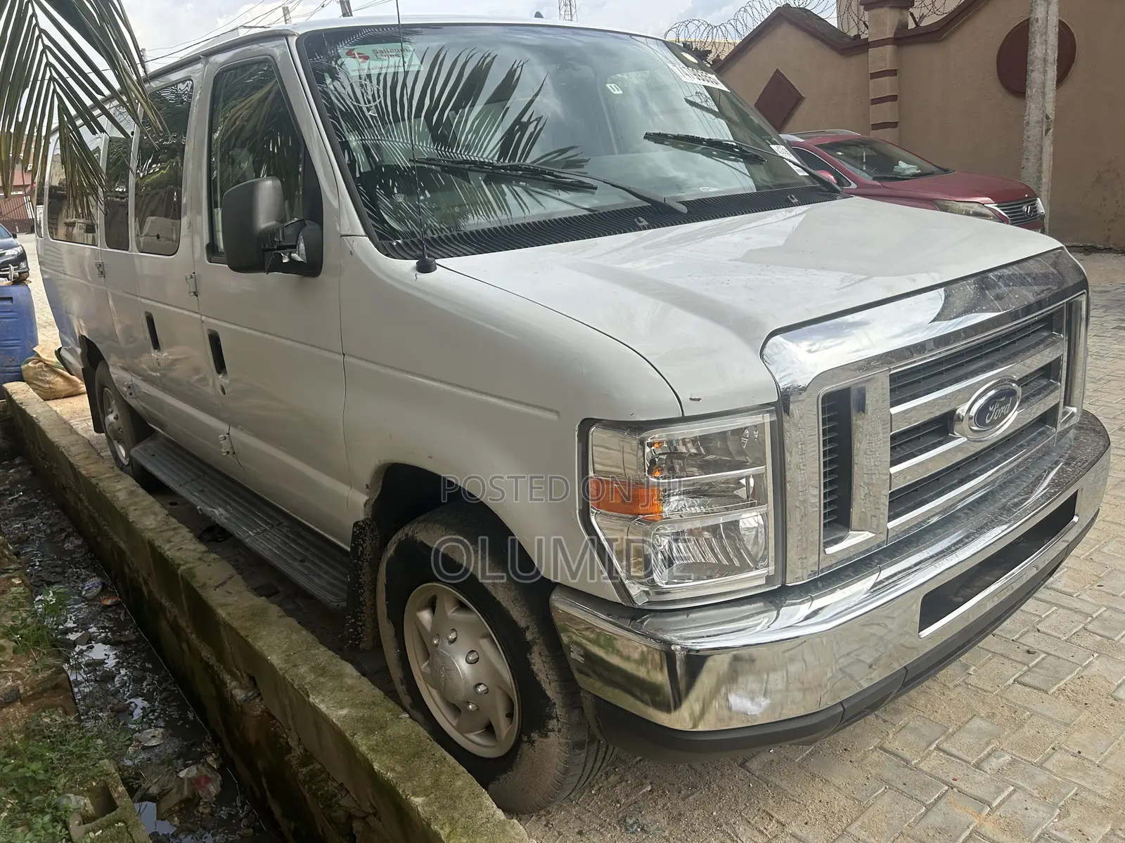 Ford E350 2013 White