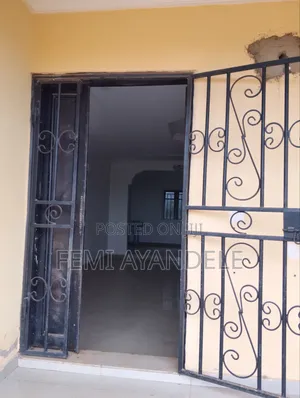 Furnished 3bdrm Apartment in Agunfoye Estate, Igbogbo for rent