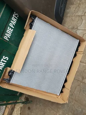 Original Radiator Range Rover 2015