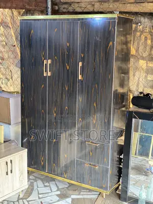 Swift 4 by 6 Wardrobe