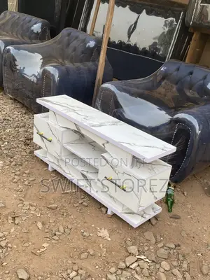 Swift Comfort Tv Stand