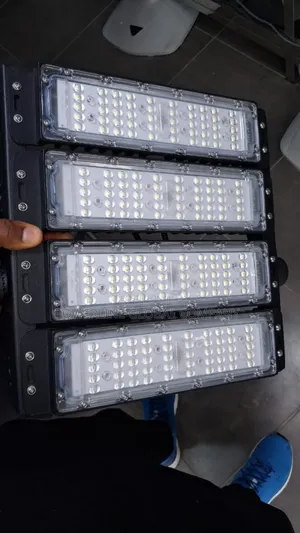 Led Flood Light for Companies/ Fuel Stations/ Warehouses/ Factories