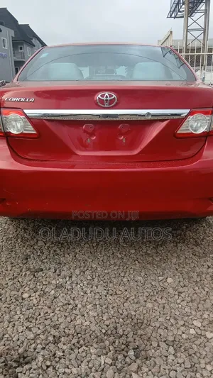 Toyota Corolla 2011 Red