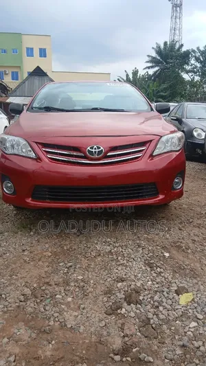 Toyota Corolla 2011 Red
