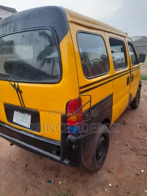 Suzuki APV Minibus 2012 Yellow