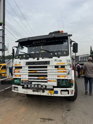 Self Loader Truck Available for Rental (Hiab)