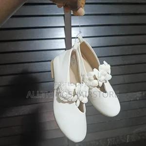 Girls Shoe