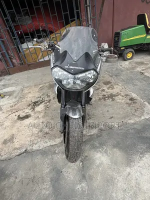 Aprilia 2005 Blue