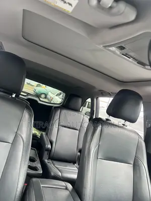 Toyota Highlander XLE 4x4 V6 (3.5L 6cyl 8A) 2018 Burgundy