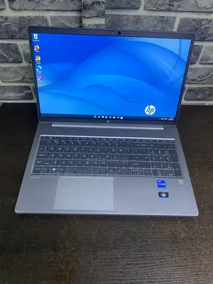 Laptop HP ZBook Power G9 i7 16GB Intel Core i5 SSD 512GB