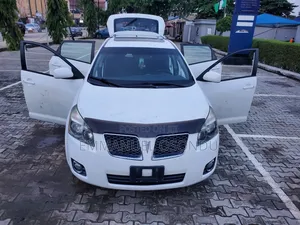Pontiac Vibe 2008 White
