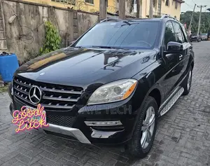 Mercedes-Benz M Class ML350 4MATIC 4dr SUV AWD (3.5L 6cyl 7A) 2015 Black