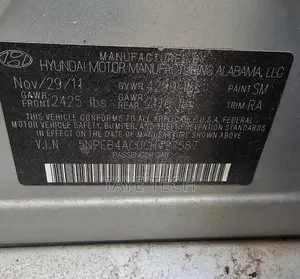 Hyundai Sonata GLS Sedan FWD (2.4L 4cyl 6M) 2012 Silver