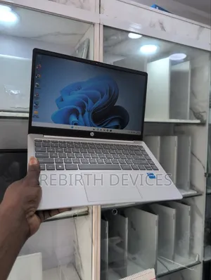 New Laptop HP 14S 8GB Intel Core i5 SSD 256GB