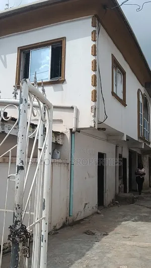 Furnished 6bdrm Block of Flats in Balofem Properties &, Abeokuta South