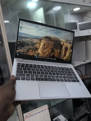 Laptop HP EliteBook 645 G9 16GB AMD Ryzen 5 SSD 256GB