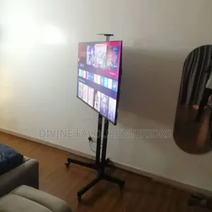 32 - 65 Inch Mobile Tv Stand - Movable
