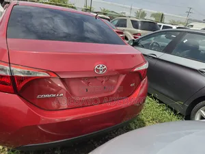 Toyota Corolla 2015 Red