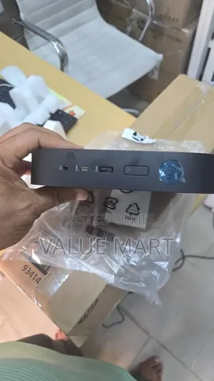 New Desktop Computer HP t530 4GB Intel SSD 32GB