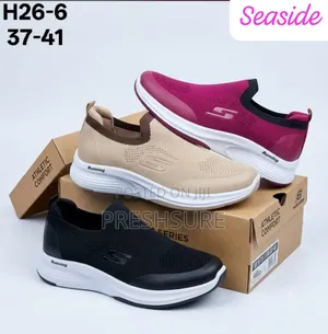 Sneakers Wear