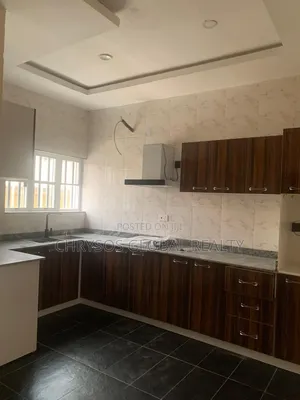 4bdrm Duplex in Carlton Gate Estate,, Akobo for rent