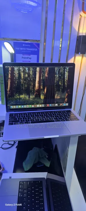 Laptop Apple MacBook Pro 2019 16GB Intel Core i5 SSD 256GB