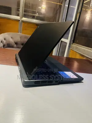 Laptop Lenovo Legion 5 16GB AMD Ryzen 7 SSD 1T