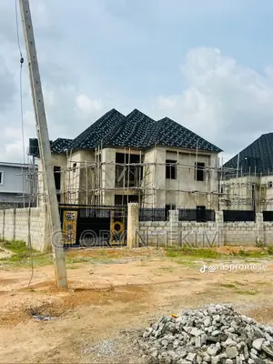 4bdrm Duplex in Lugbe District for sale