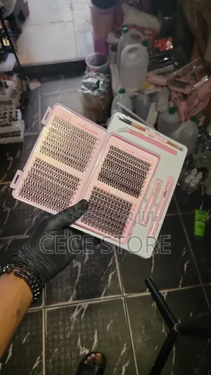 Cluster Lashes
