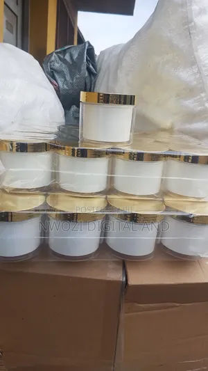 Double Jar With Golden Shining Cover