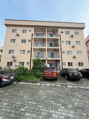 3bdrm Block of Flats in Golf Estate , Off Dr, Trans Amadi for sale