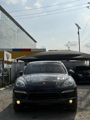 Porsche Cayenne 2010 Black