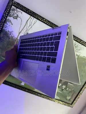 Laptop HP EliteBook x360 1040 G10 16GB Intel Core i7 SSD 512GB